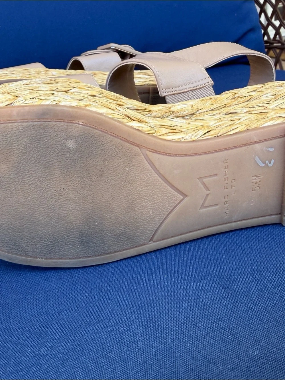 Marc Fisher LTD Raffia Platform Sandals 5.5M Tan Ankle Strap Resort Summer Shoe